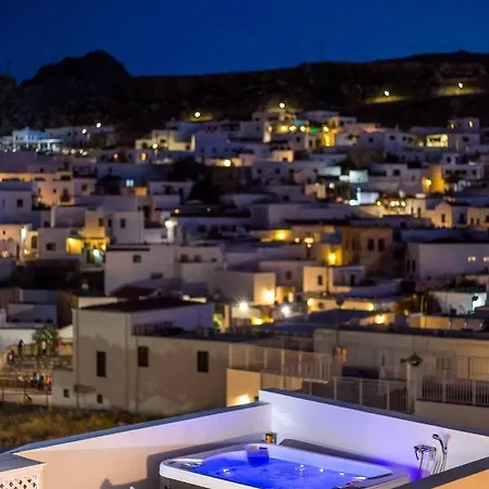 Lejlighed Lindos Heritage 1883 *